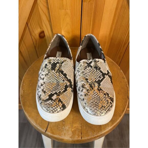 Steve Madden Womens Safary Fabric Faux Snakeskin Rubber Sole Slip Ons 9.5 - Picture 2 of 8